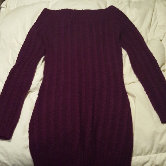 Twenty One Sweater-Small - Picture 3 of 4